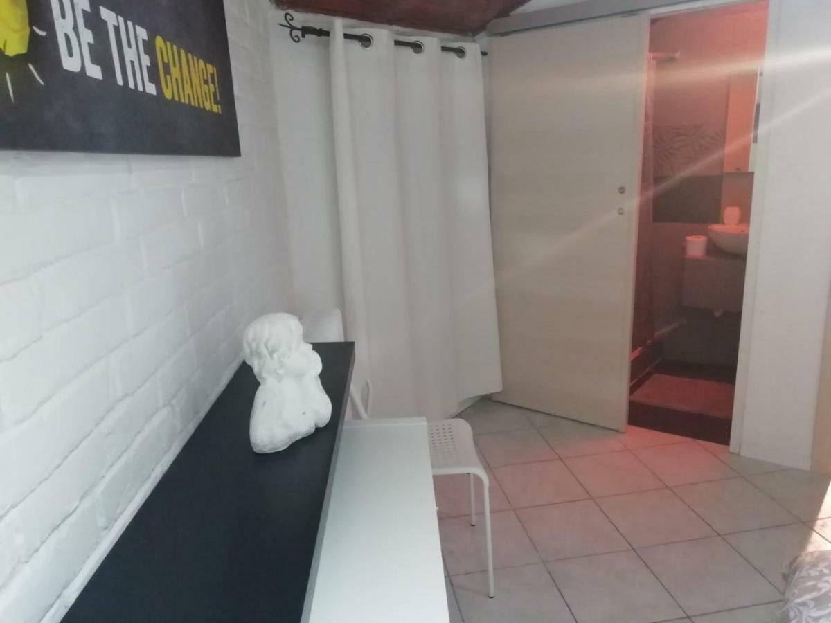 Sweet Apartment Suite Castelmerlo Болонья Екстер'єр фото